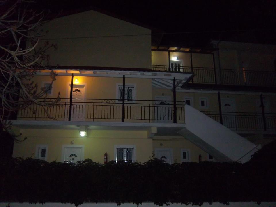 Apollo Hotel Kavos Exterior photo